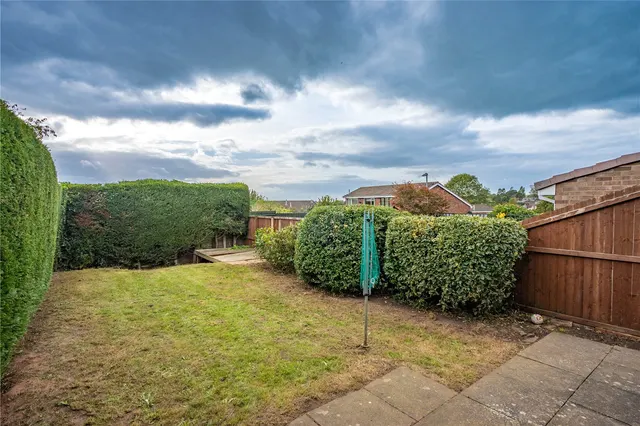 Wrekin Drive, Bromsgrove, B61, photo 2