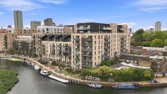 Thorpe Court, London, E3, photo 1