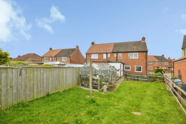 Linden Grove, Middlesbrough, TS9, photo 2