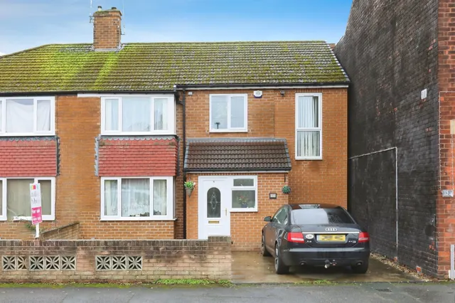 Shelley Street, Worksop, photo 1