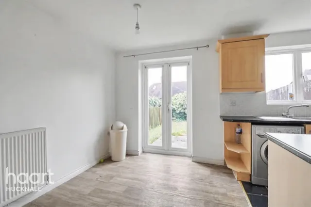Murray Close, Nottingham, NG5, photo 3