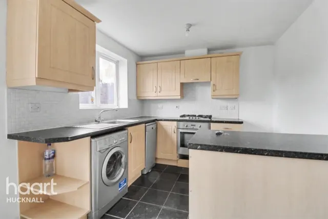 Murray Close, Nottingham, NG5, photo 2