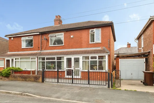 Wilshaw Grove, Ashton-under-Lyne, Greater Manchester, OL7, photo 1