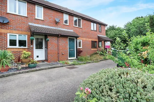 Ellison Close, ATTLEBOROUGH, photo 1