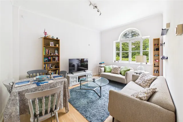 Charles Haller Street, London, SW2, photo 1