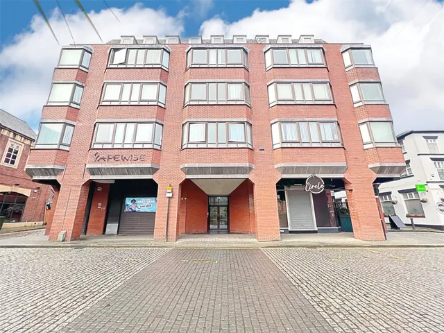 Provincial House, Nelson Square, Bolton, BL1 1AT, photo 1