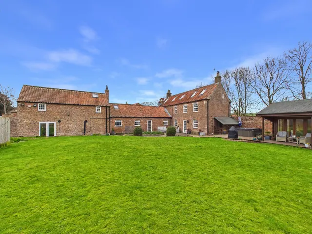 West End, Kilham, YO25, photo 1