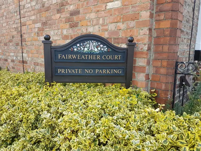 Fairweather Court, Central - Darlington, photo 1