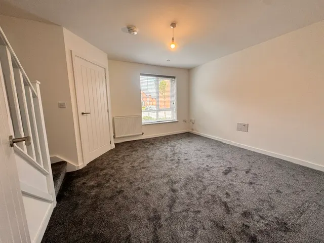 Photo 3 — Pine Close, Bury BL9 6PA