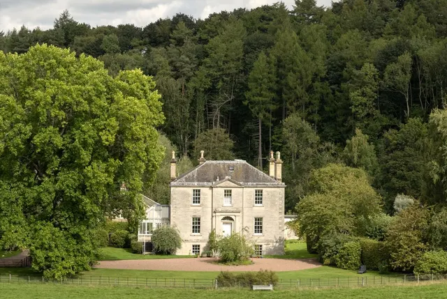 Jedburgh, TD8, photo 1