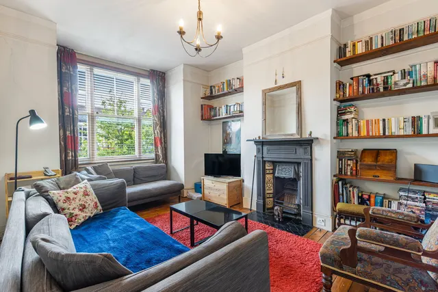 Leslie Road, N2, photo 2
