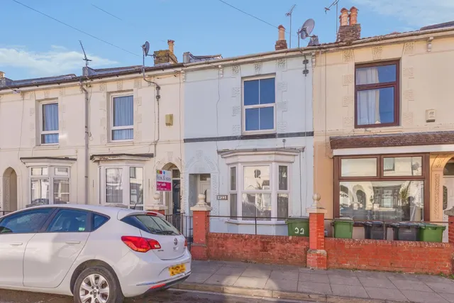 Agincourt Road, Portsmouth, PO2, photo 1