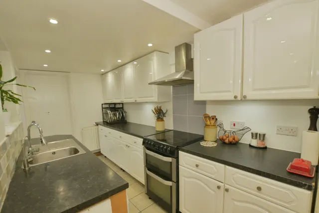 The Chennells, Ashford, TN26, photo 2