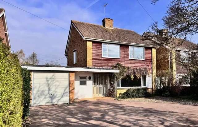 Courtington Lane, Bloxham, OX15, photo 1