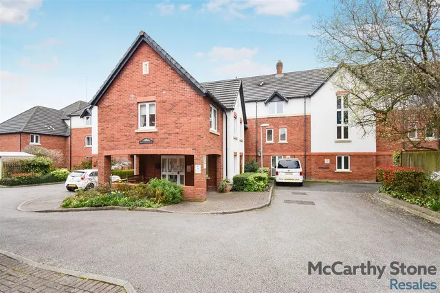 Sandhurst Street, Oadby, LE2, photo 1
