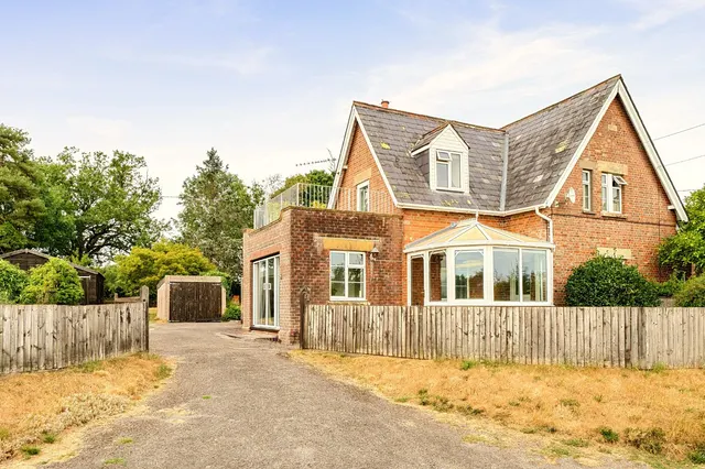 Photo 3 — North End, Motcombe, Shaftesbury, Dorset, SP7 9HX