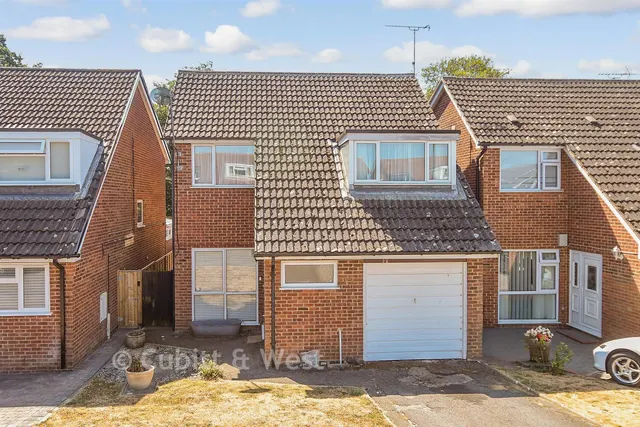 Kings Ride, Burgess Hill, RH15, photo 1