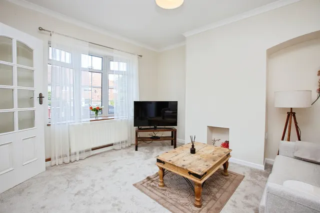 Boundary Walk, Langwith, NG20, photo 2