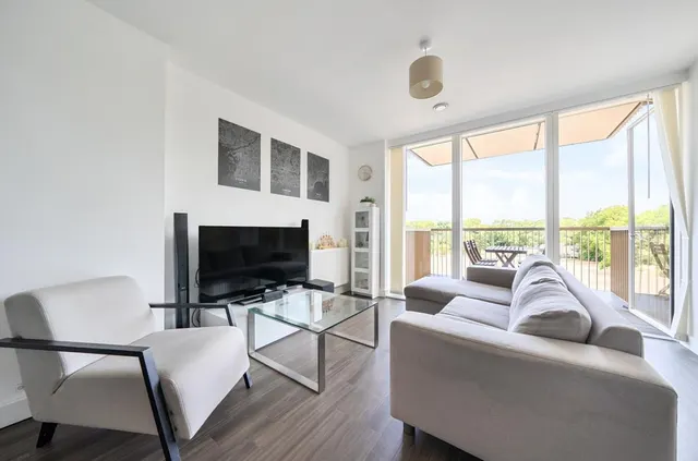 Appleby Court, Adenmore Road, London, SE6 4EJ, photo 1