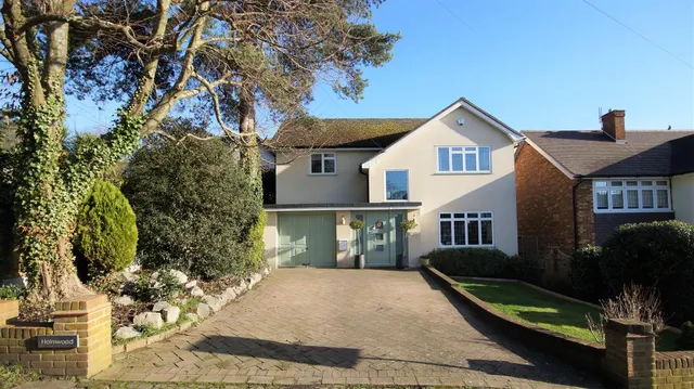 Steeds Way, Loughton, photo 1