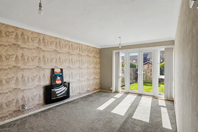 Fishers Close, Waltham Cross, EN8, photo 2