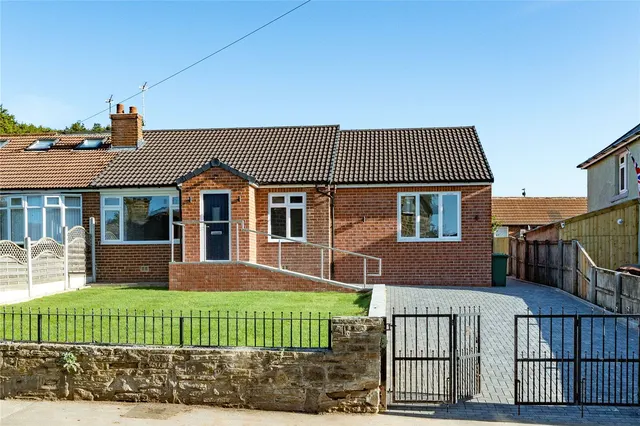 Outwood Lane, Horsforth, LS18, photo 1