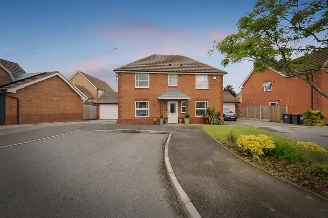 Calladine Close, Sutton-In-Ashfield, NG17, photo 1