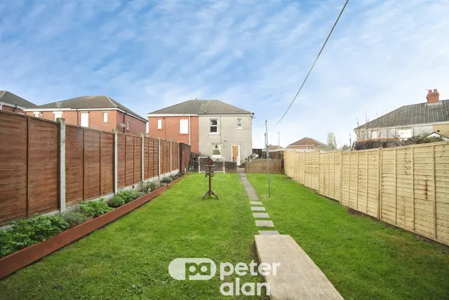 The Crescent, Cwmbran, NP44, photo 1