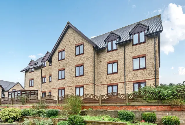 Wesley Court, Stroud, GL5 1DS, photo 1