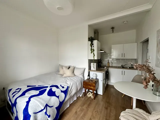 West End Lane, West Hampstead, NW6 2NE, photo 1