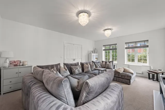 Strawberry Fields, Sutton-On-Trent, NG23, photo 2