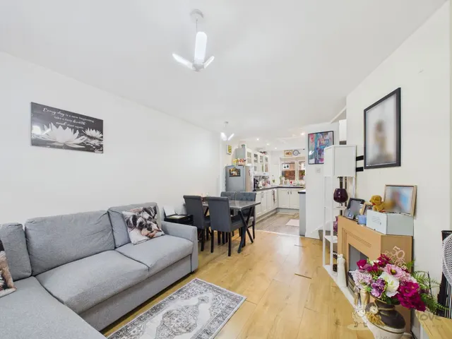 Brunel Way, Shrewsbury, SY3, photo 2