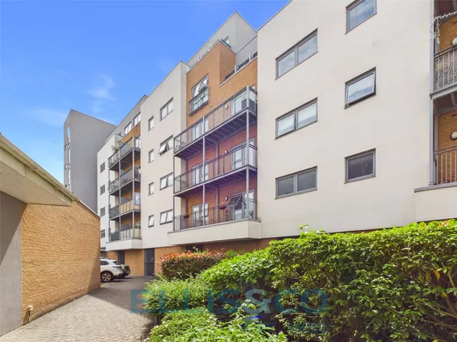Sovereign Way, Tonbridge, TN9, photo 1