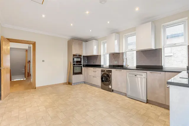 Ashleigh Road, Mortlake, SW14, photo 1
