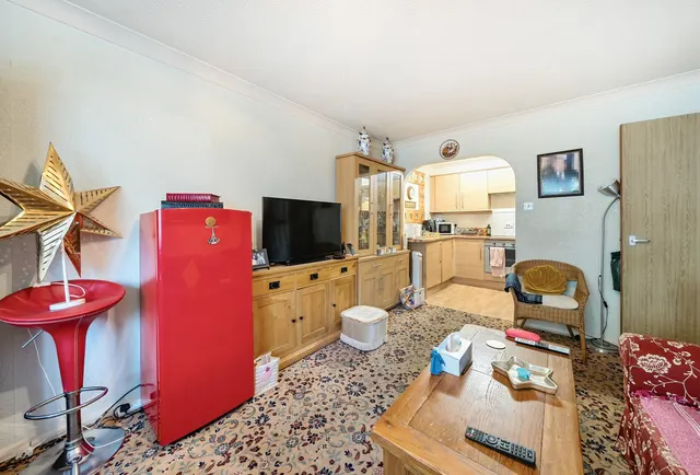 Photo 2 — Chatsworth Place, Mitcham, CR4 4NG