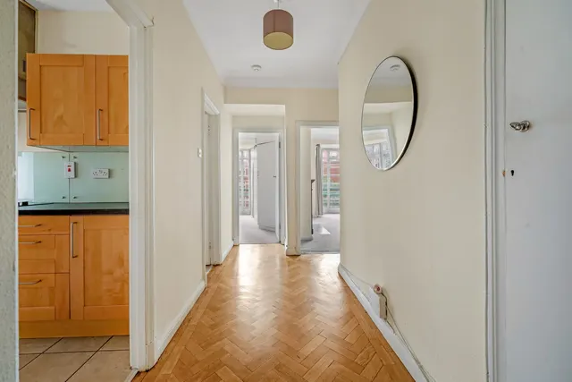 Photo 3 — Flat 164, Dorset House, Gloucester Place, London, NW1 5AH