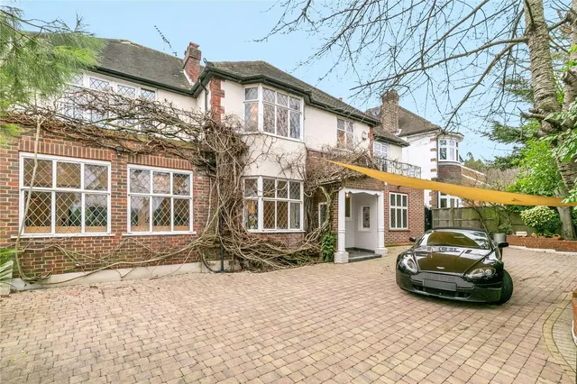 Sutherland Grove, Putney, SW18, photo 1