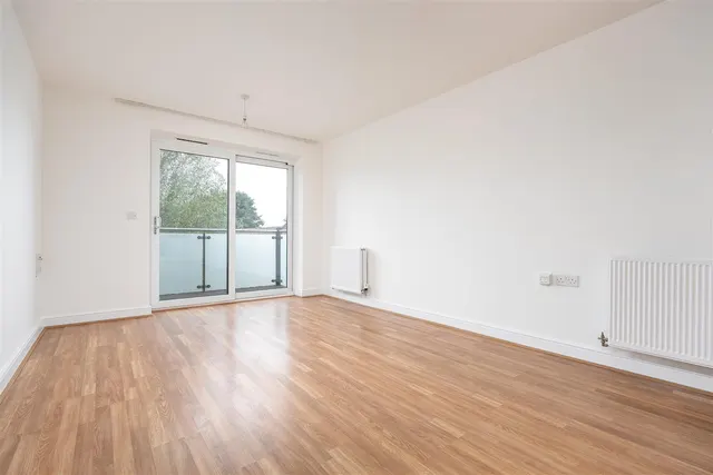 Swan Road, West Drayton, UB7, photo 2