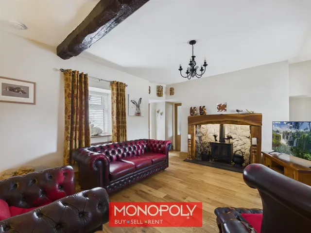 Talwern Llindir Street, Henllan, LL16, photo 2