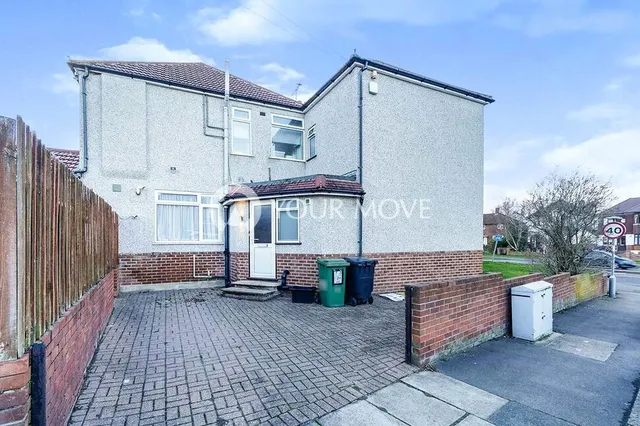 Photo 2 — Shepherds Lane, Dartford, Kent, DA1