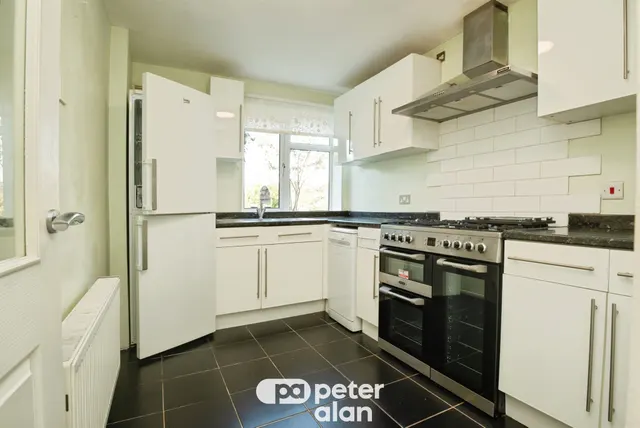 Pennant Crescent, Cardiff, CF23, photo 2