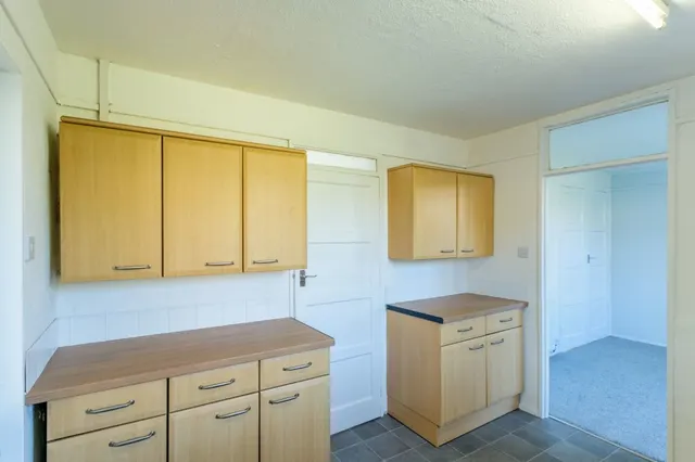 Elm Avenue, East Leake, LE12, photo 3