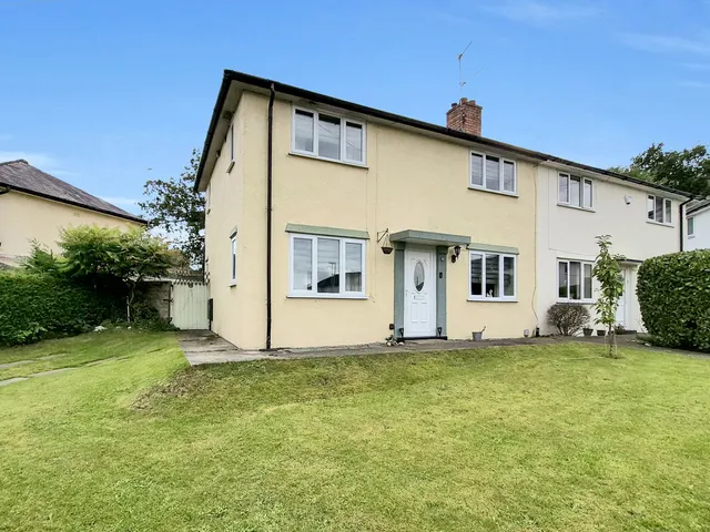 The Crescent, Congleton, CW12, photo 1