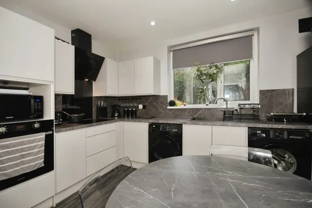 Colley Crescent, SHEFFIELD, South Yorkshire, S5, photo 1