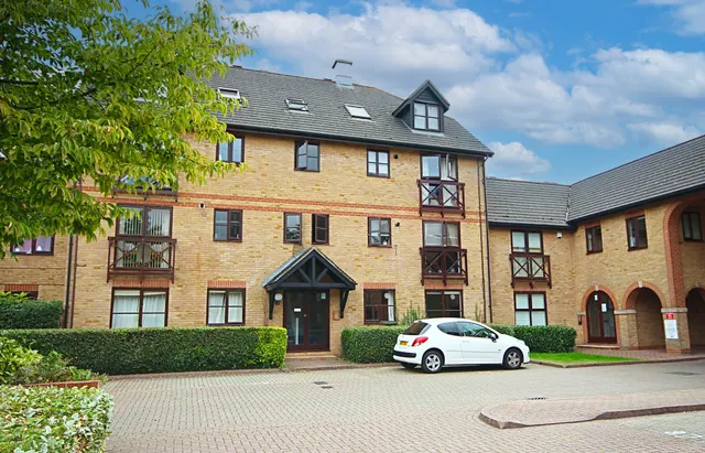 Herts, Sawbridgeworth, CM21, photo 1