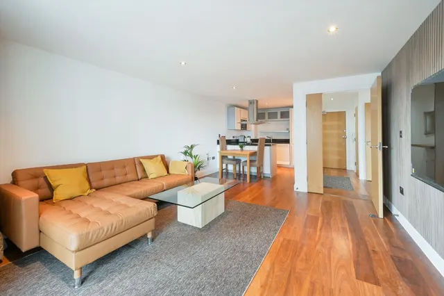 Winchester Road, London, NW3, photo 2