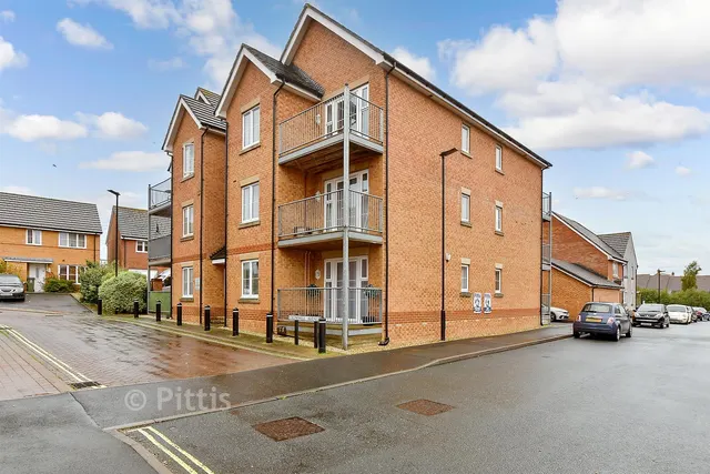 Albert Way, East Cowes, PO32, photo 1