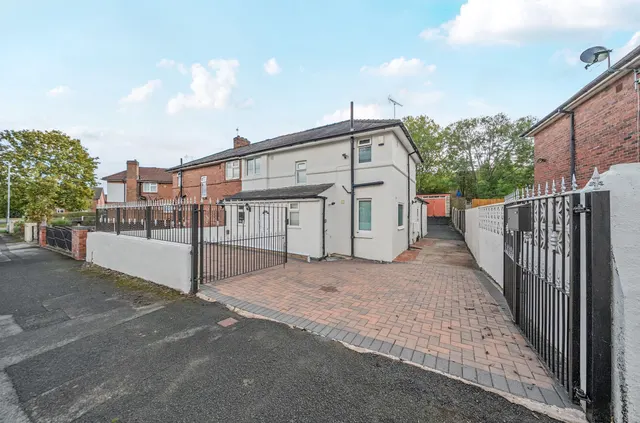 Wyther Park Hill, Leeds, LS12, photo 1