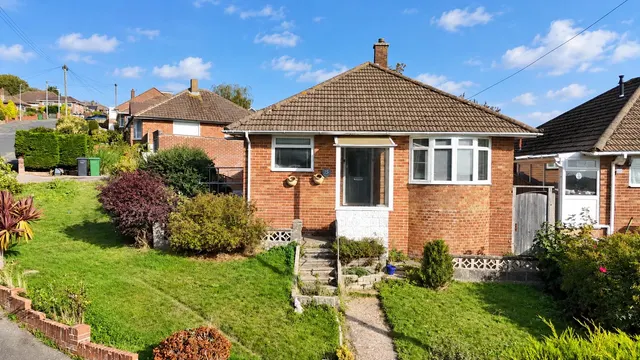 Westminster Crescent, Hastings, photo 1