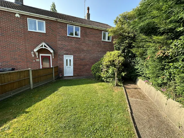 Newbould Crescent, Beighton, S20, photo 1